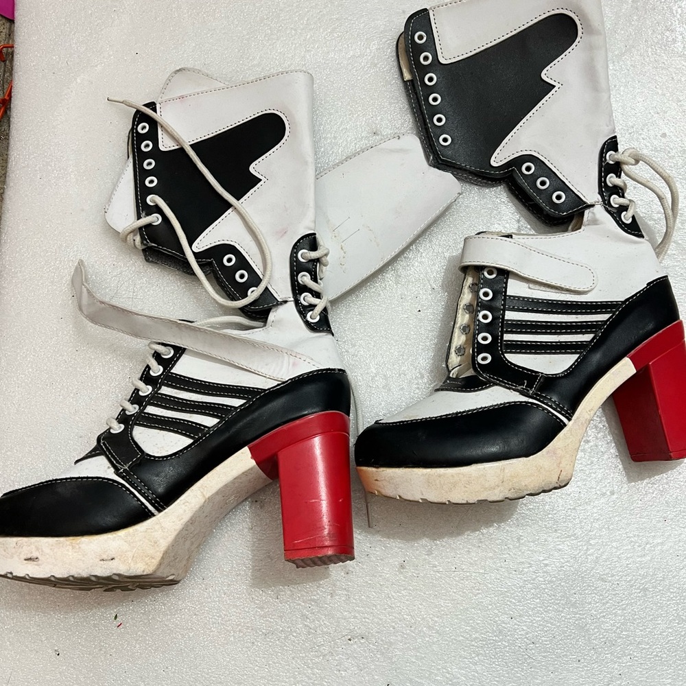 Harley Quinn Suicide Squad boots shoes